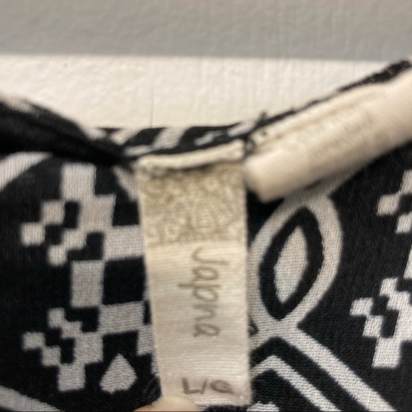 3/$30 Japna Midi Black/white patterned dress Size L - Picture 4 of 6